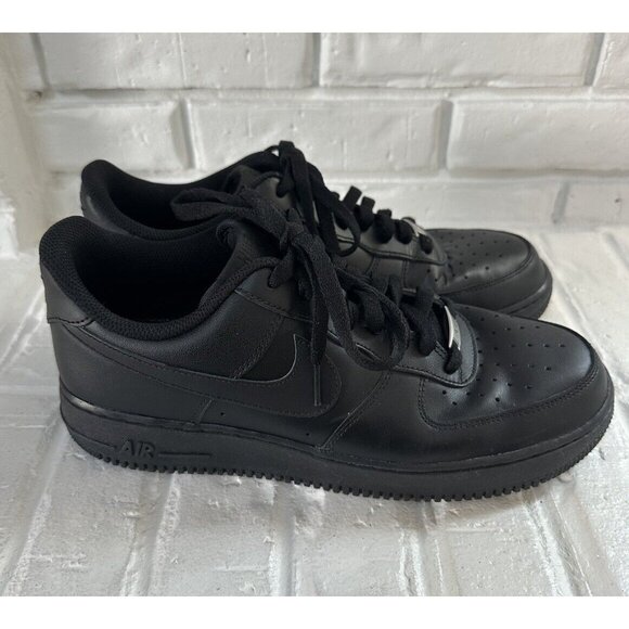 Nike Air Force 1 07’ Sneakers Mens 10.5 Triple Black Low Top - Picture 3 of 14